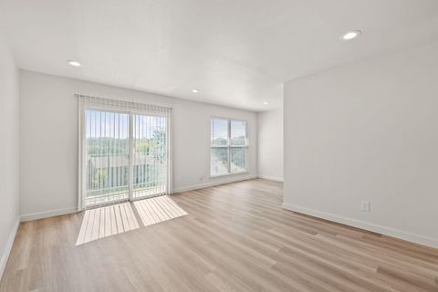 Photo of 3819 Southway DR #220, Austin, TX 78704 (MLS # 2214176)