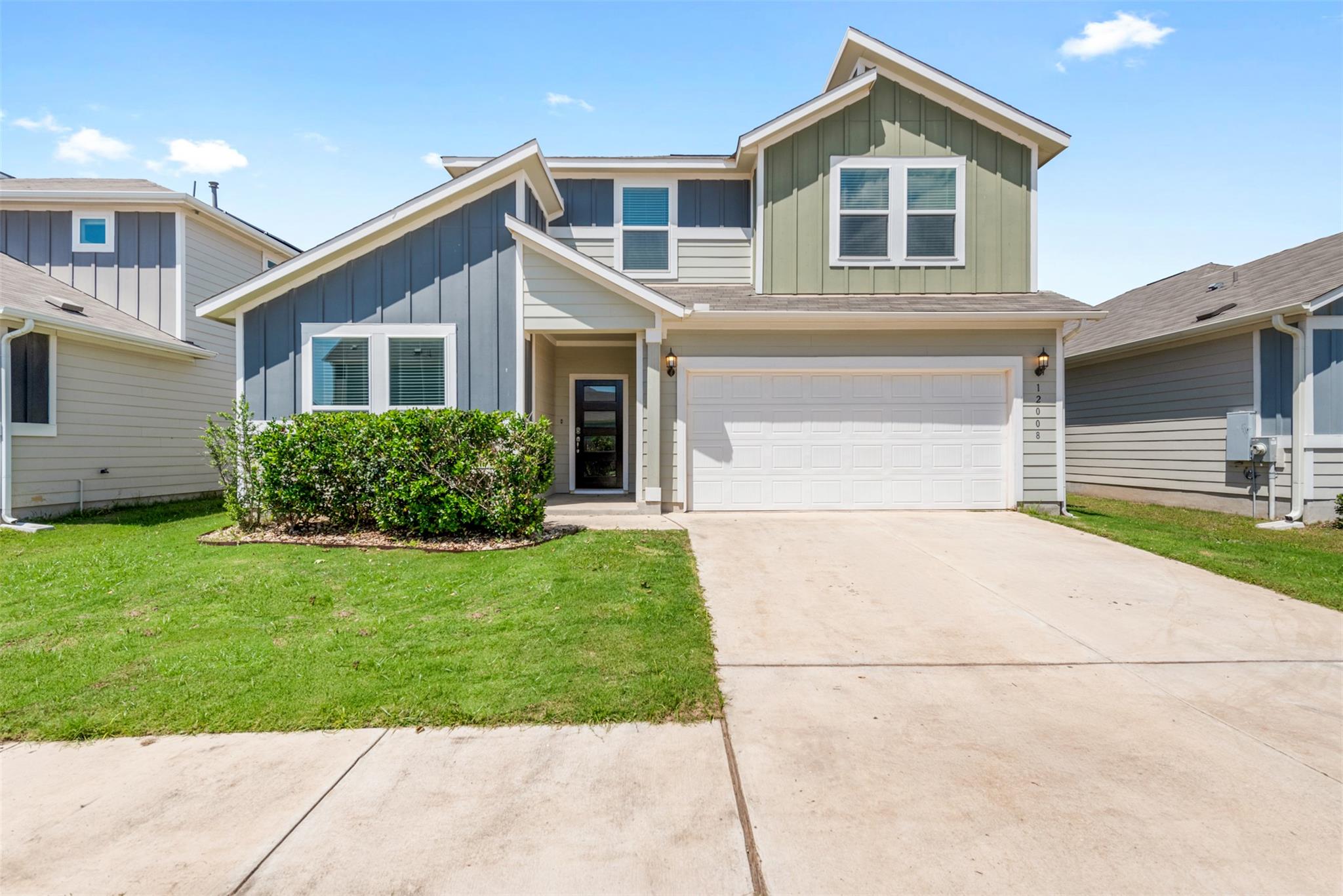 12008 Saddle Rock DR