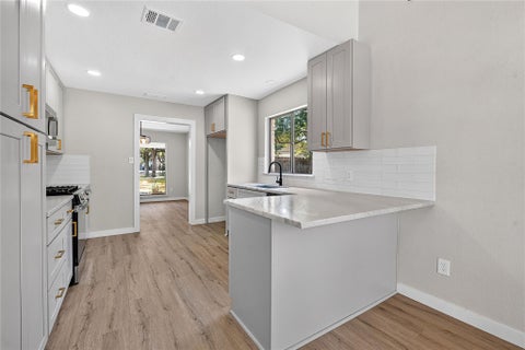 Tiny photo for 11202 Balcones Woods CV, Austin, TX 78759 (MLS # 2150278)