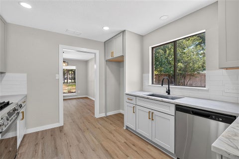 Tiny photo for 11202 Balcones Woods CV, Austin, TX 78759 (MLS # 2150278)