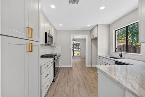 Tiny photo for 11202 Balcones Woods CV, Austin, TX 78759 (MLS # 2150278)