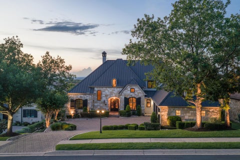Photo of 224 Golden Bear DR, Austin, TX 78738 (MLS # 7718137)