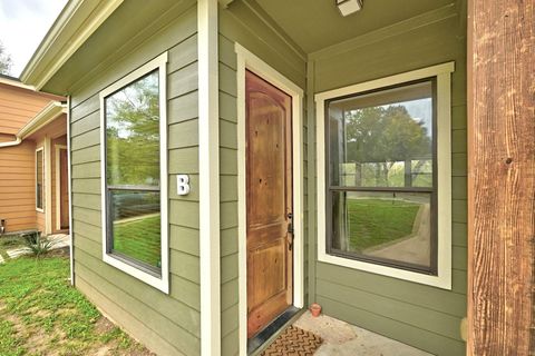 Tiny photo for 4610 Windy Brook DR #B, Austin, TX 78723 (MLS # 6513202)