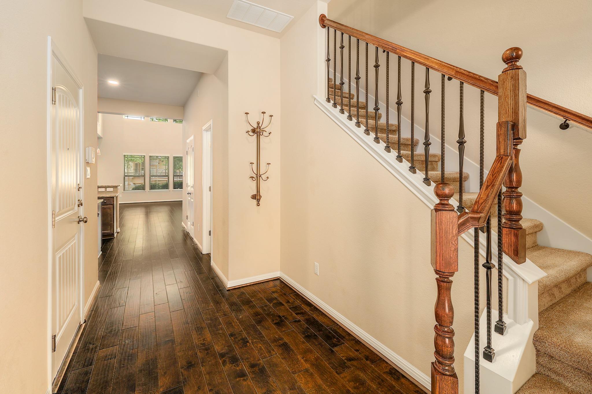 2930 Grand Oaks LOOP 3102