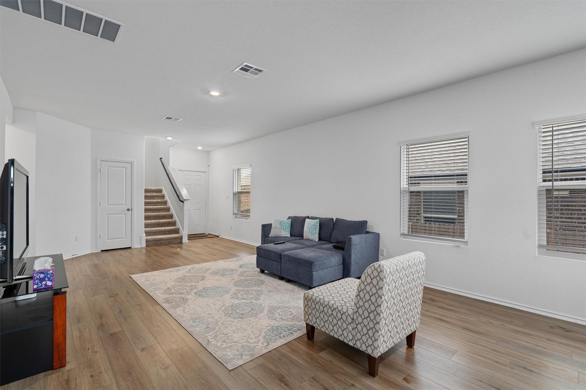 Bastrop, Texas 78602, United States, 4 Bedrooms Bedrooms, ,4 BathroomsBathrooms,Residential,Pending,56850