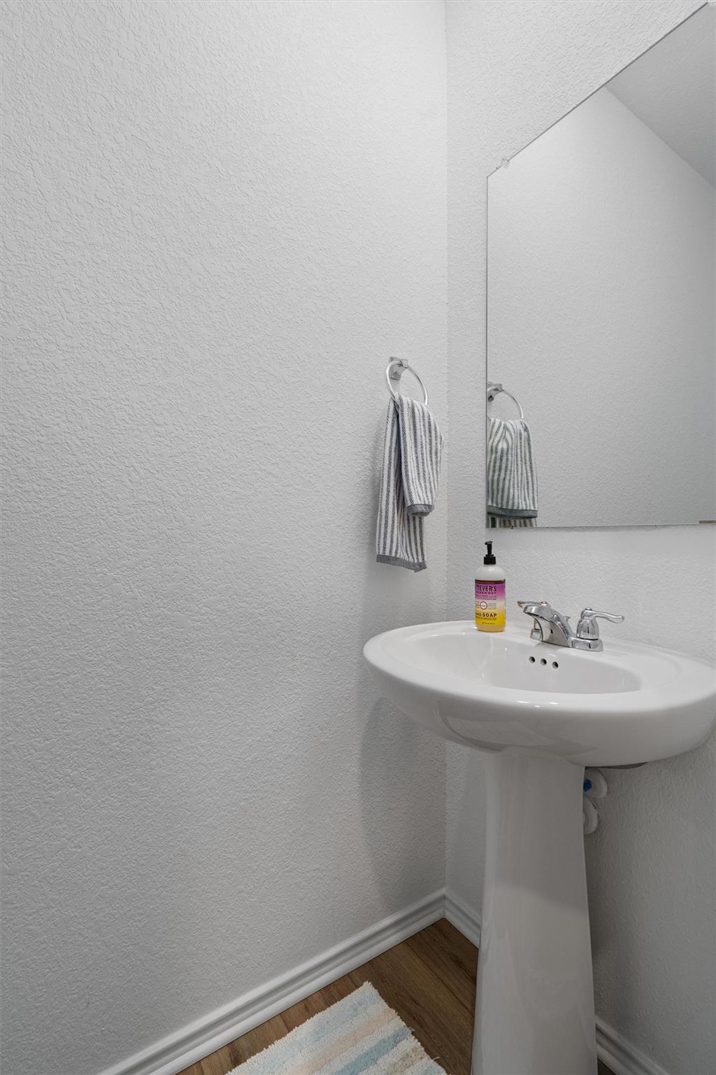 Bastrop, Texas 78602, United States, 4 Bedrooms Bedrooms, ,4 BathroomsBathrooms,Residential,Pending,56850