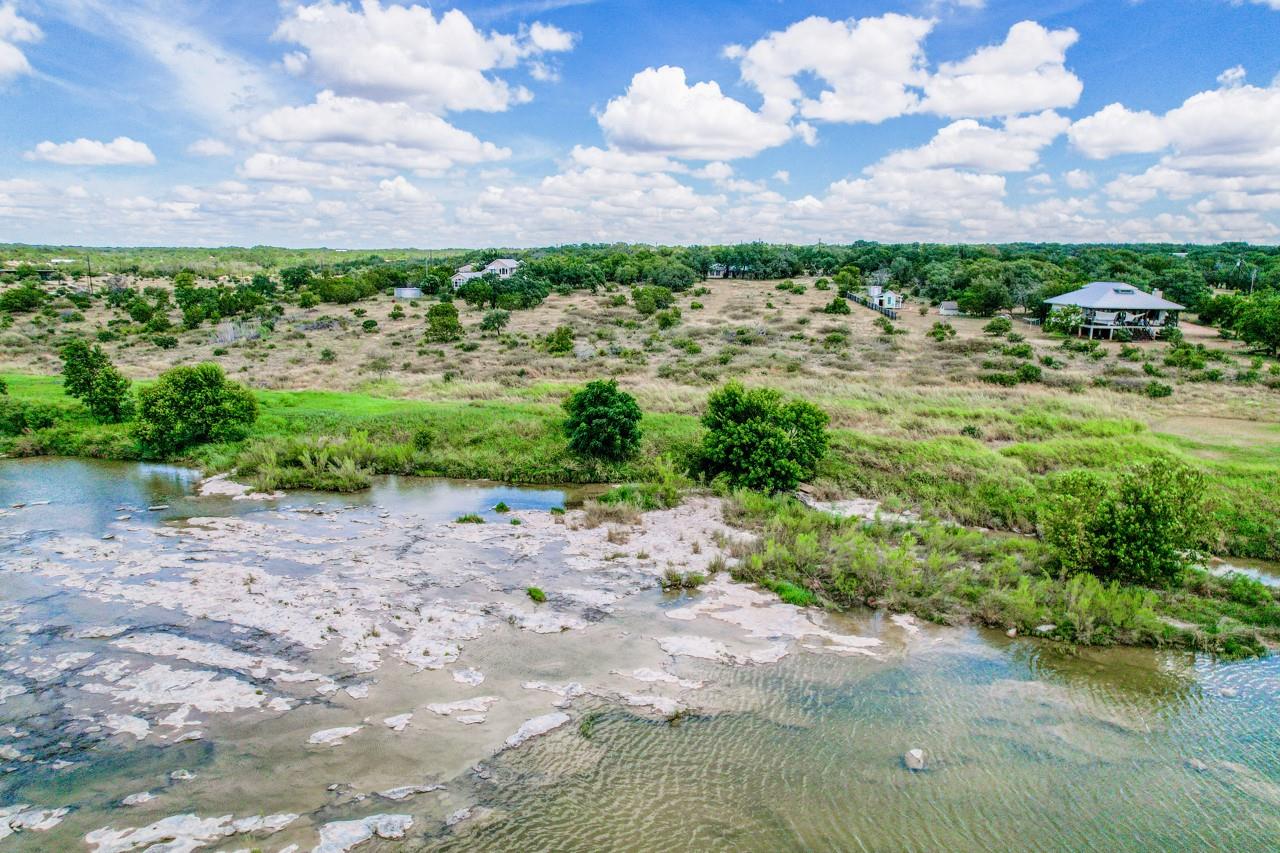 111 River View DR