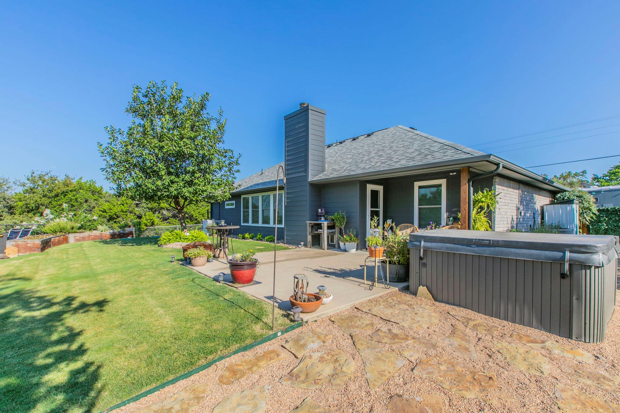 15927 Brazos DR