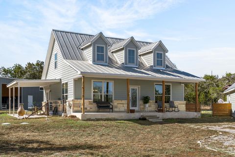 Photo of 923 N Debco LN, Spicewood, TX 78669 (MLS # 7194875)