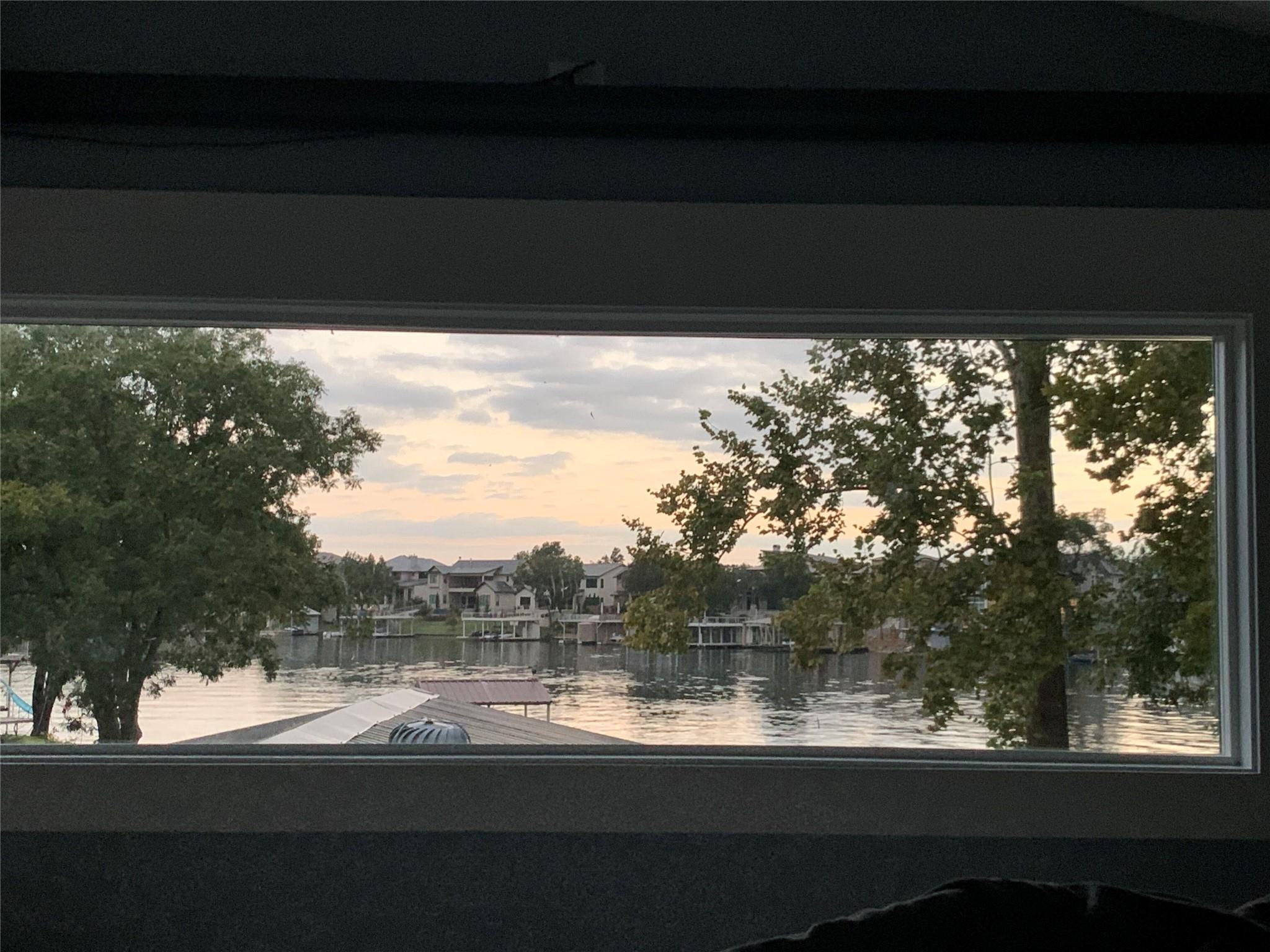 Kingsland, Texas 78639, United States, 3 Bedrooms Bedrooms, ,2 BathroomsBathrooms,Residential,Active,233298