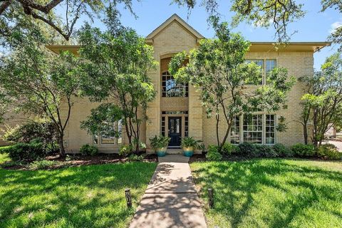 Photo of 1207 Lakeway DR, Lakeway, TX 78734 (MLS # 4667547)