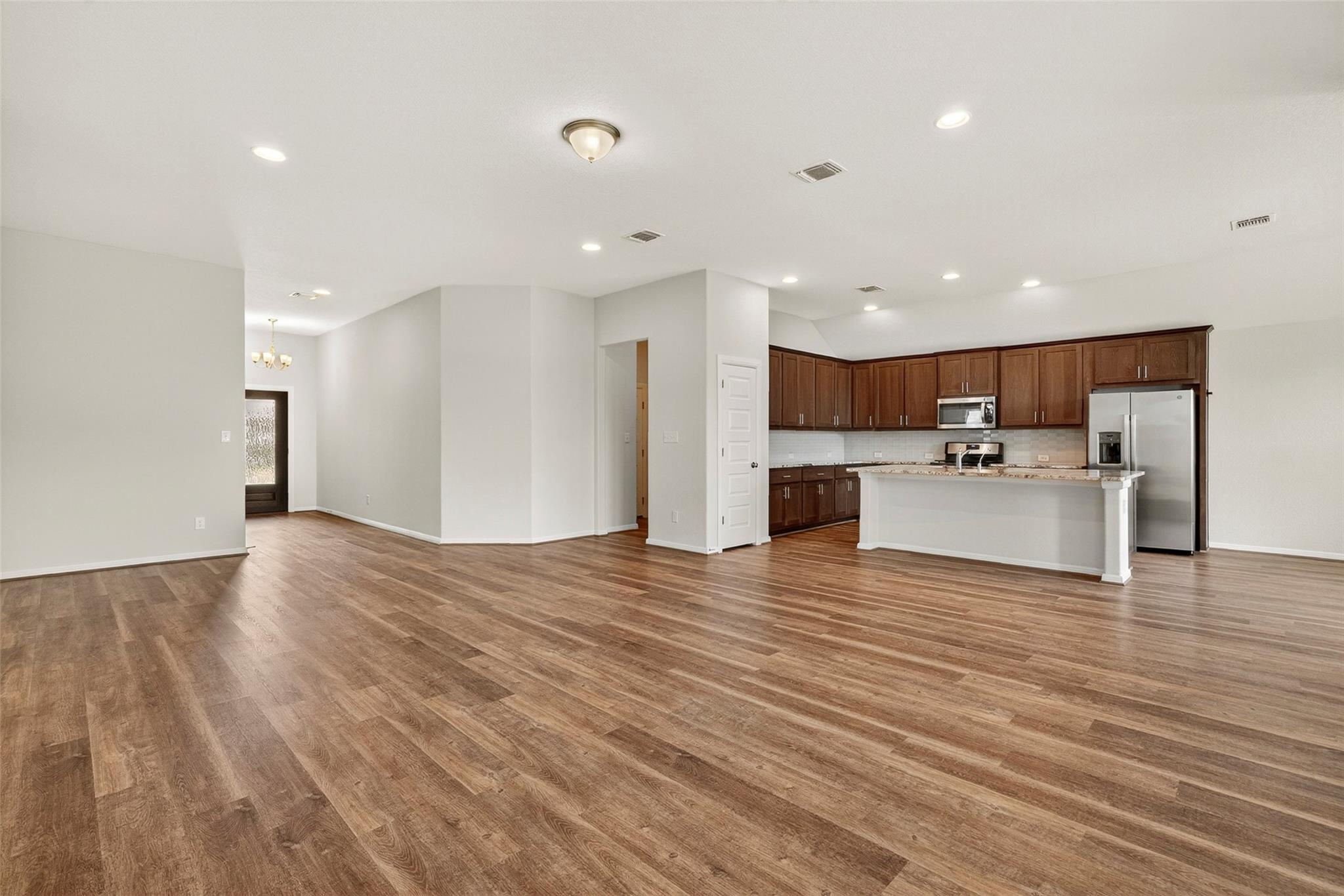 111 Joseph Hawkins LN