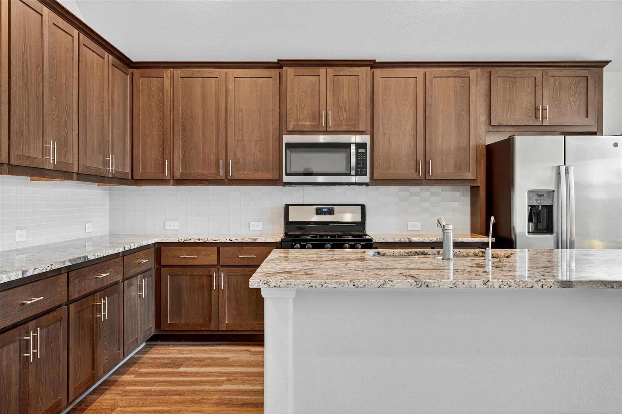 111 Joseph Hawkins LN