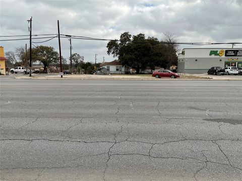 Photo of 984 Bandera RD, San Antonio, TX 78228 (MLS # 5050292)