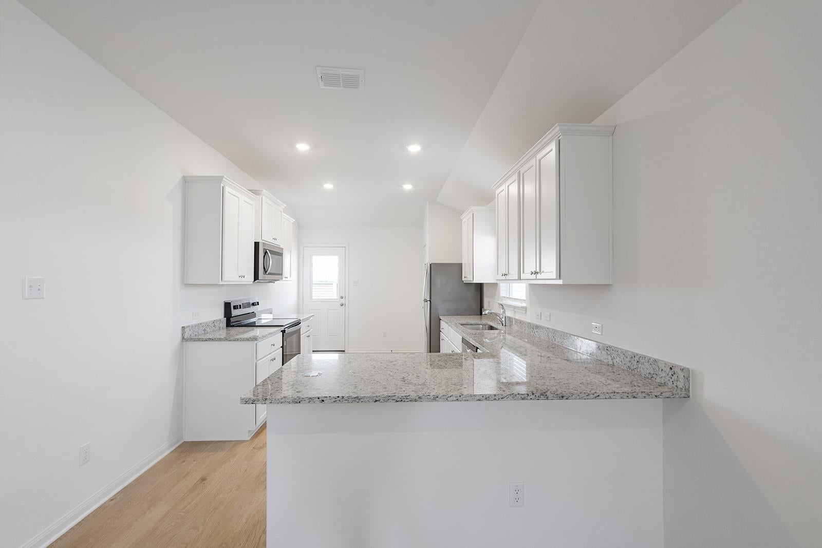 237 W Luna Blue LN