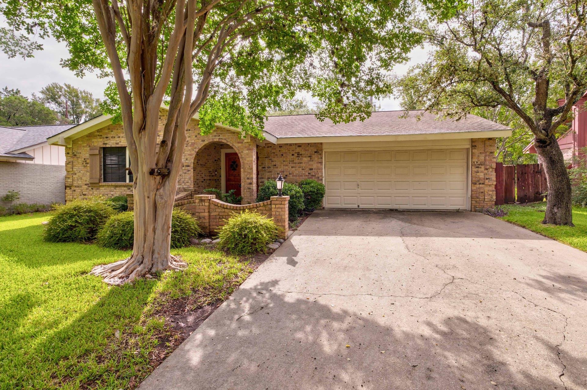 4515 Cliffstone CV