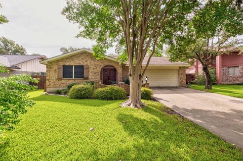Photo of 4515 Cliffstone CV, Austin, TX 78735 (MLS # 9763453)