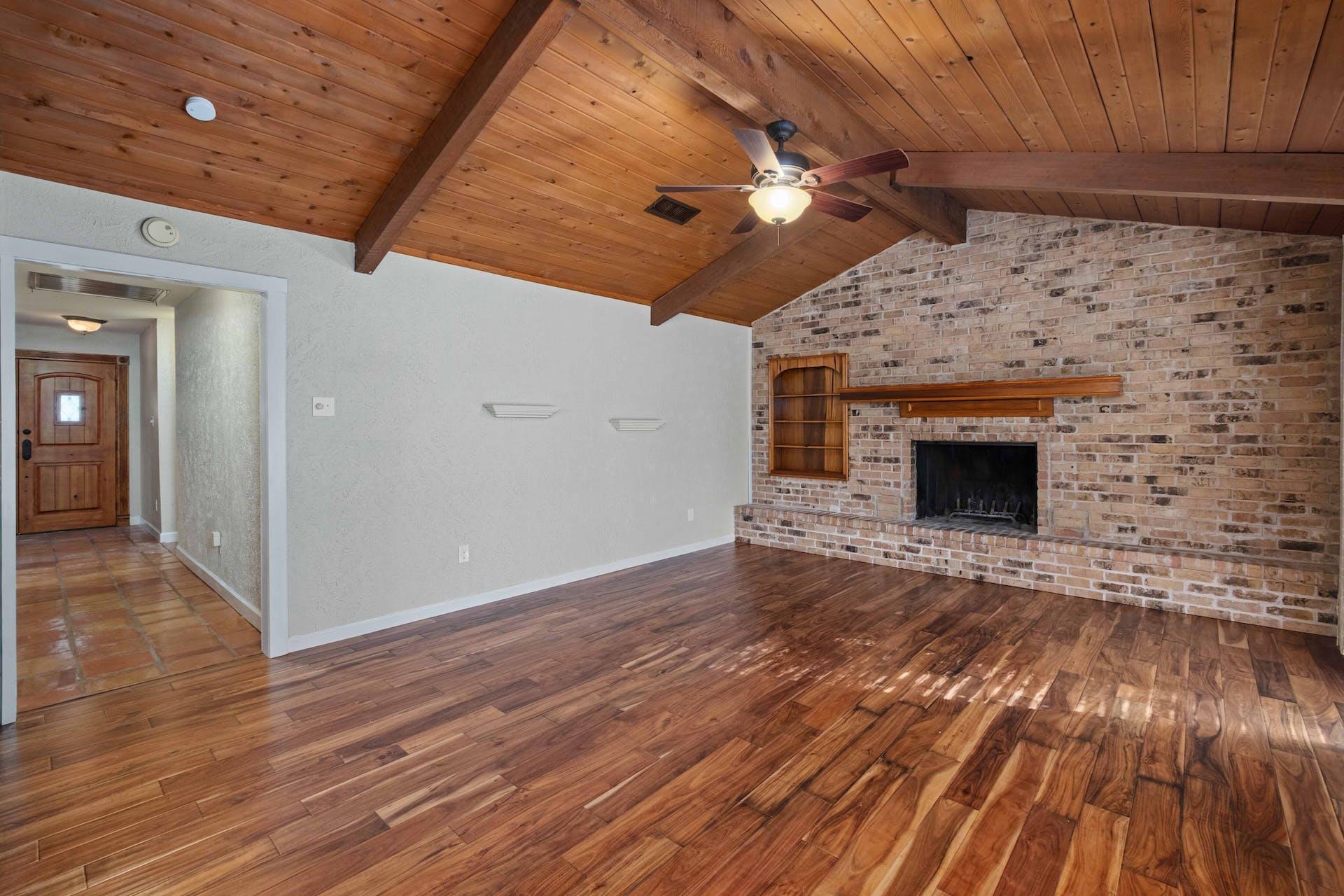 4515 Cliffstone CV