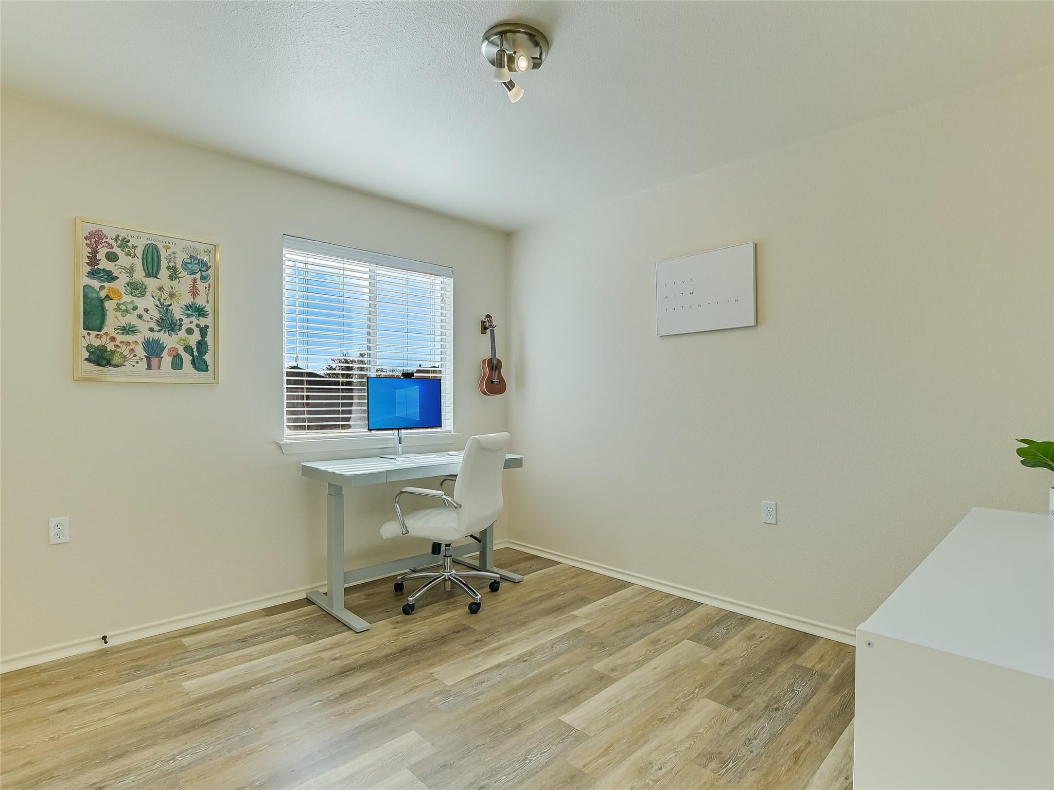 5516 Rayburn LN photo 16