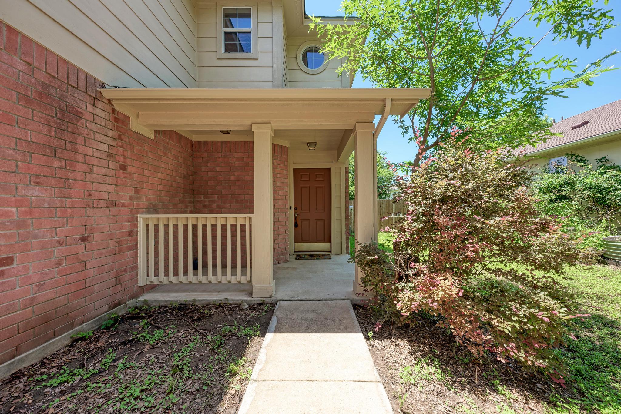 5509 Rayburn LN