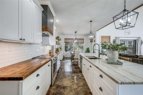 Tiny photo for 20008 Victoria Chase RD, Lago Vista, TX 78645 (MLS # 4483618)
