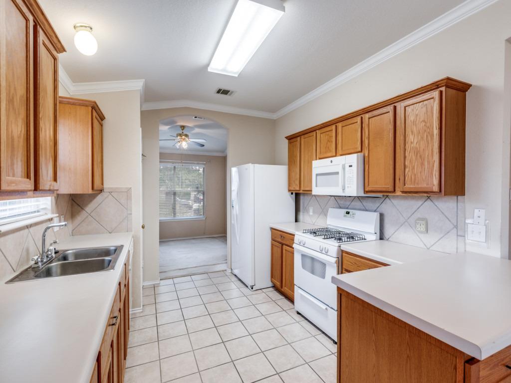 505 Lafayette Square DR