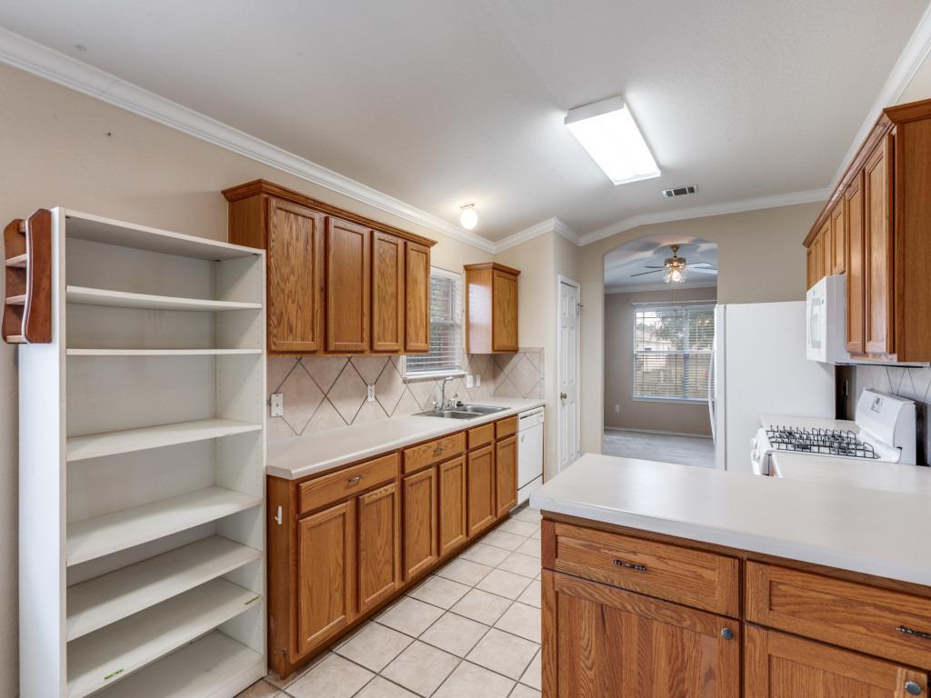 505 Lafayette Square DR