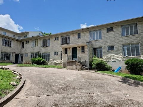 Photo of 3202 Grooms ST #E, Austin, TX 78705 (MLS # 5645120)
