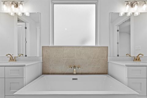 Tiny photo for 8521 Pine Muhly DR, Lago Vista, TX 78645 (MLS # 8606620)