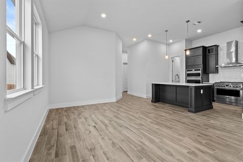 Tiny photo for 8521 Pine Muhly DR, Lago Vista, TX 78645 (MLS # 8606620)