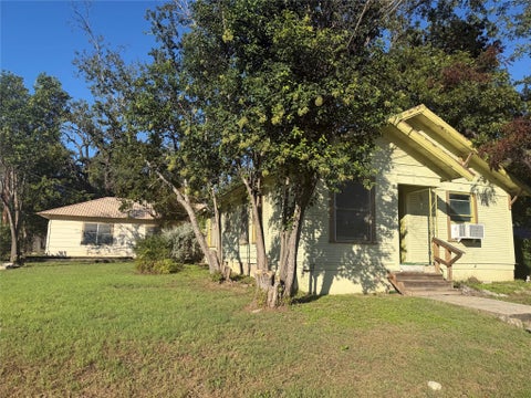 Photo of 108 S Race ST, Lampasas, TX 76550 (MLS # 7740951)