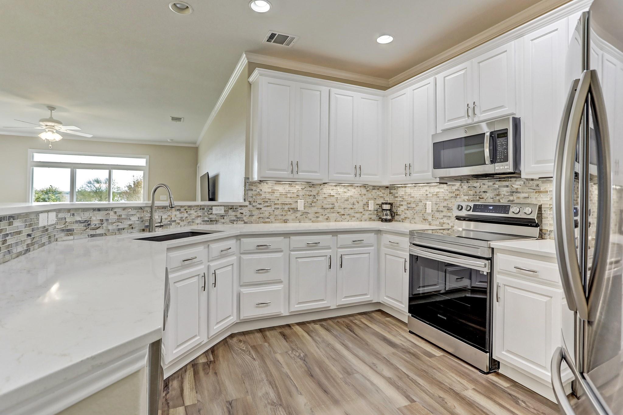 204 Monument Hill TRL