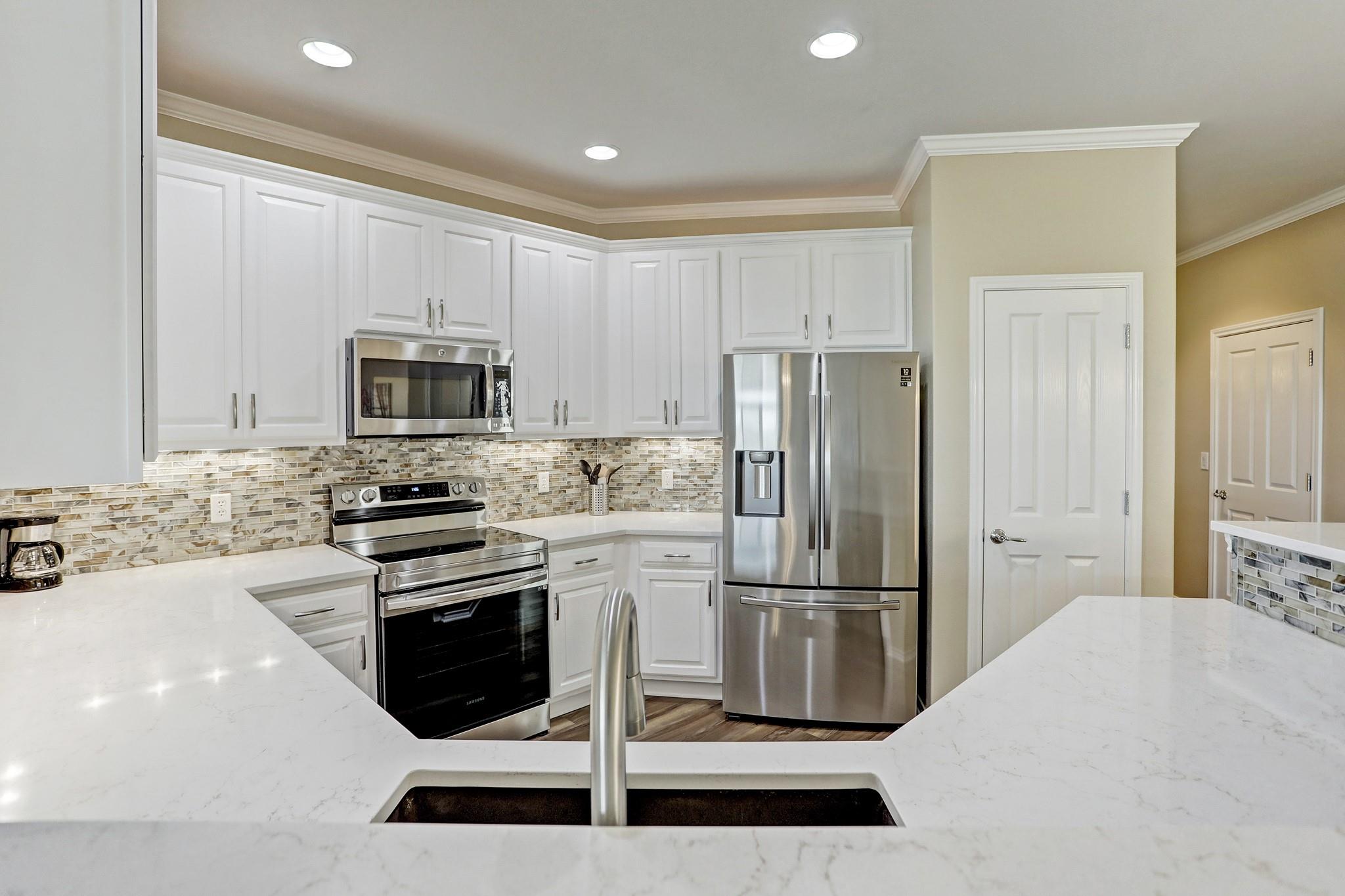 204 Monument Hill TRL