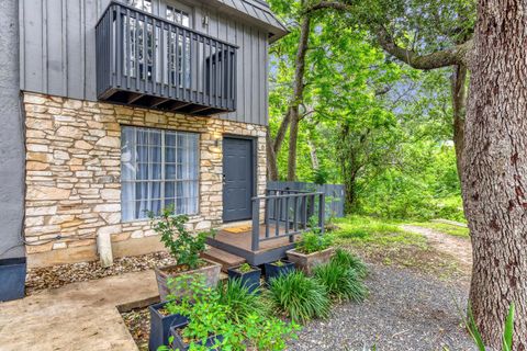 1912 Lightsey RD 6 Austin TX 78704