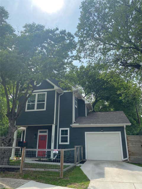 Photo of 1122 Kirk Ave, Austin, TX 78702 (MLS # 6820411)