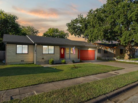 2806 Live Oak DR Copperas Cove TX 76522