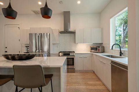 Tiny photo for 910 Nalide ST #B, Austin, TX 78745 (MLS # 4427522)
