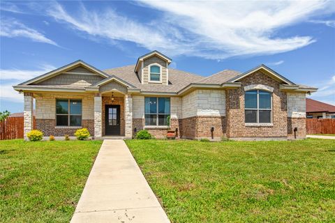 304 Jake DR Jarrell TX 76537