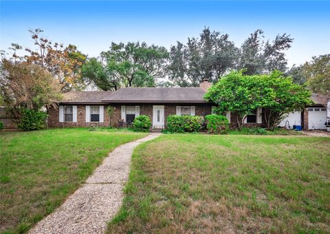 Photo of 112 Hasler ST, Bastrop, TX 78602 (MLS # 4954954)