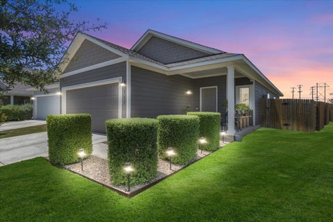 Photo of 242 Trailside LN, Bastrop, TX 78602 (MLS # 4578031)