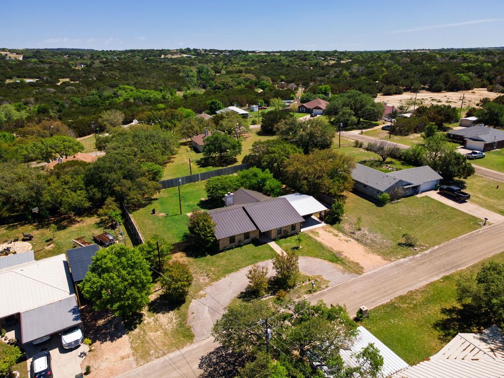 Photo of 227 Commanche ST, Copperas Cove, TX 76522 (MLS # 5208595)