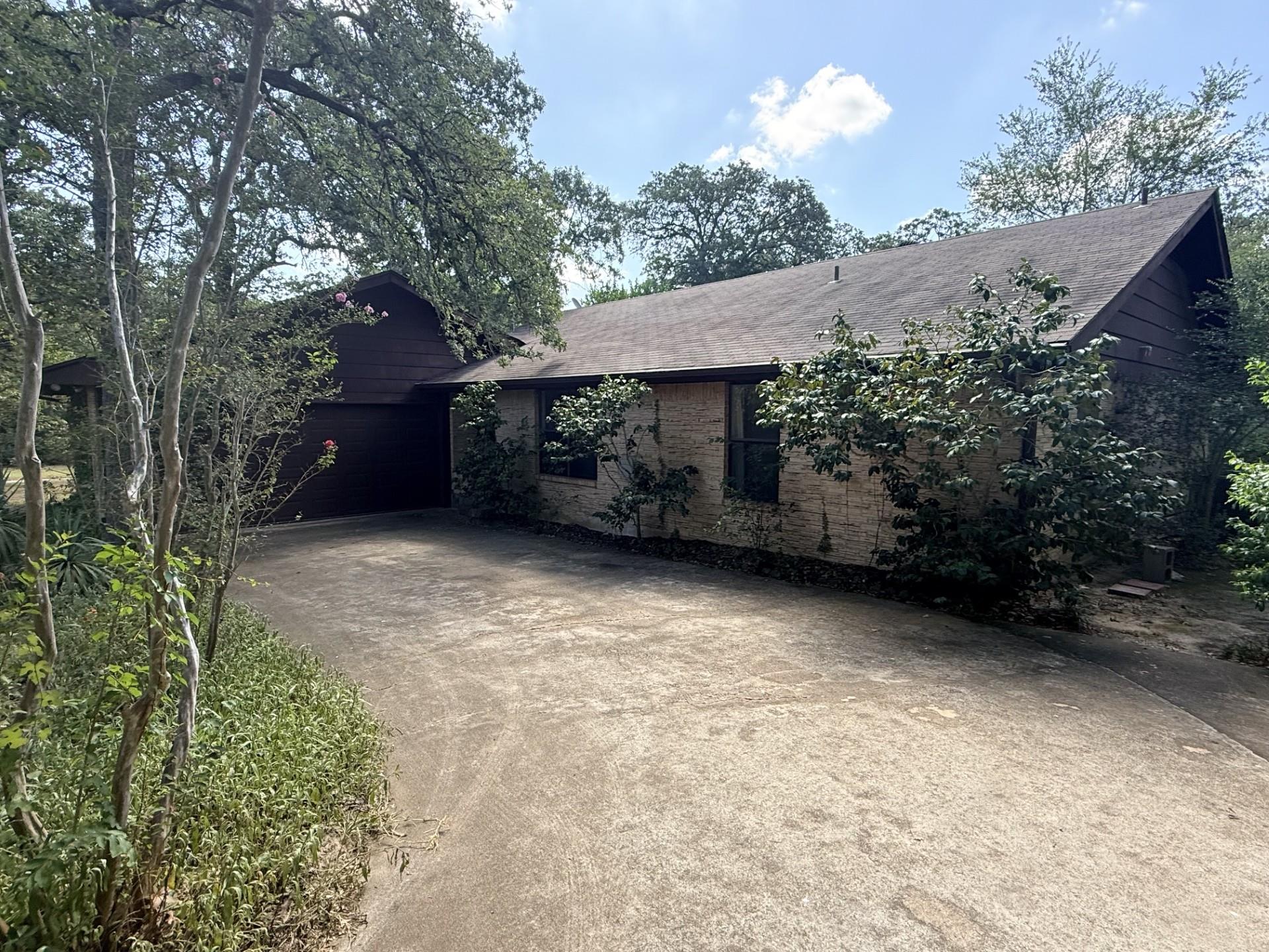 109 Pine Cone LN