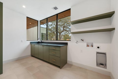 Tiny photo for 4216 Deepwoods DR, Austin, TX 78731 (MLS # 7174248)