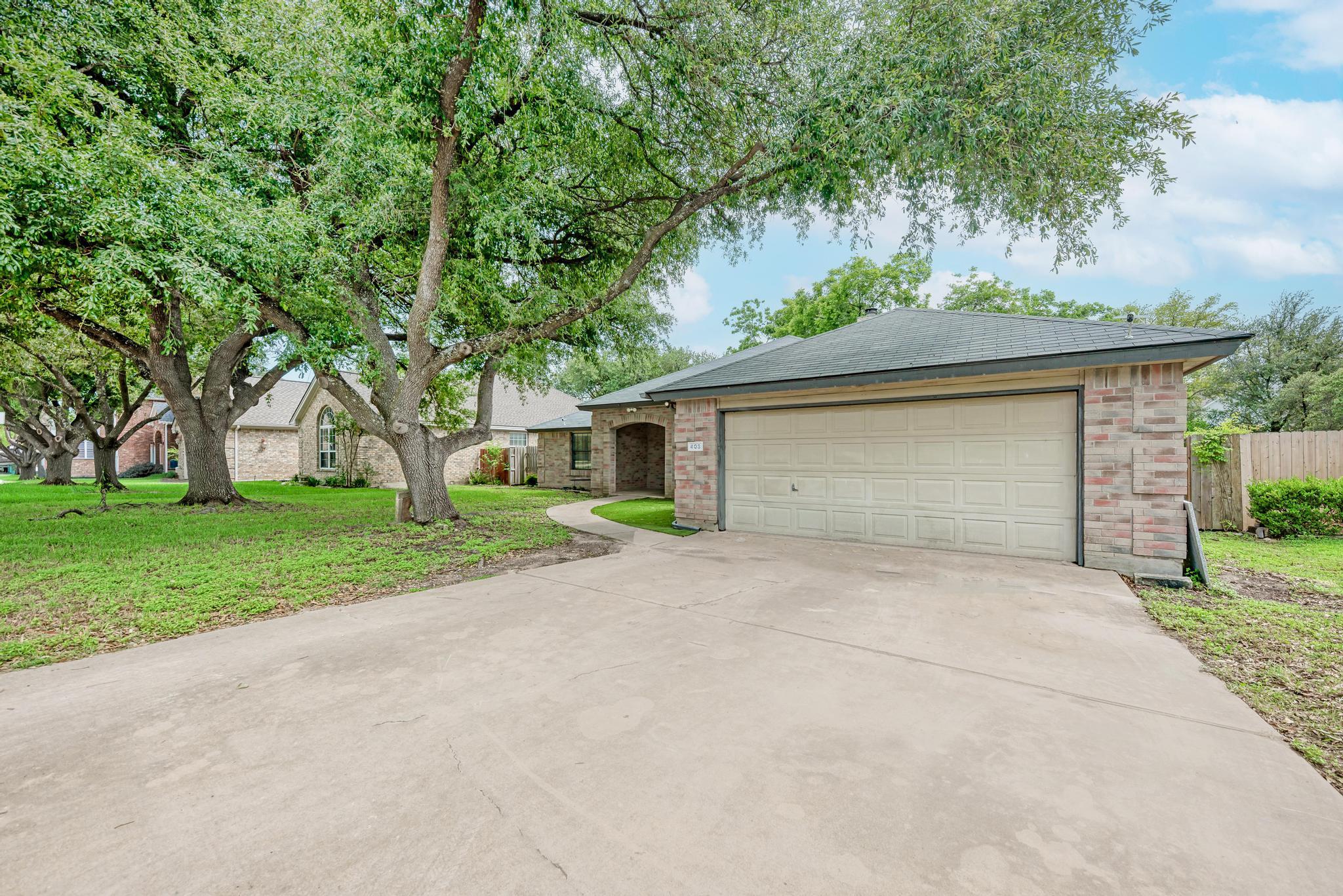 403 Hickory Ridge TRL