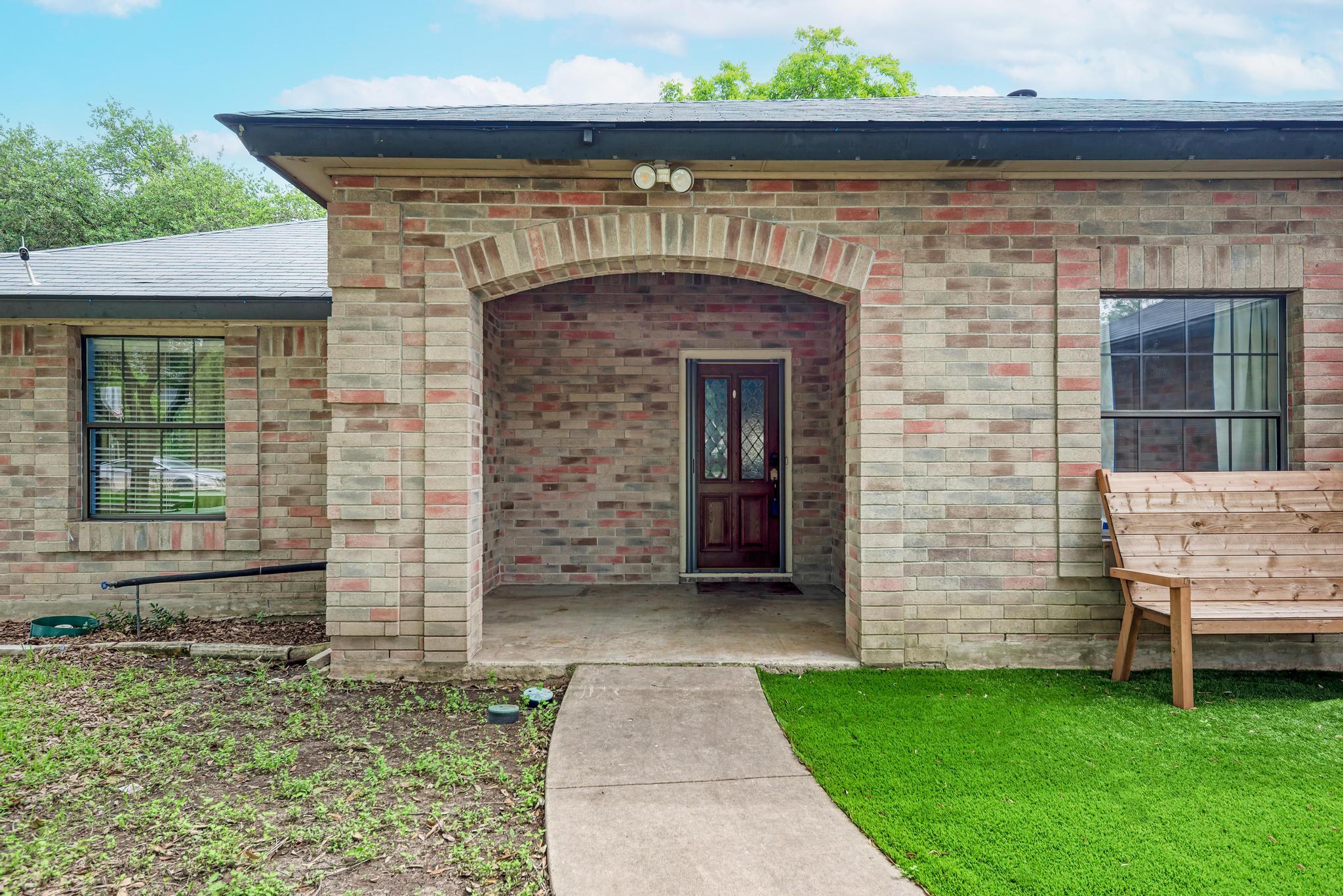 403 Hickory Ridge TRL