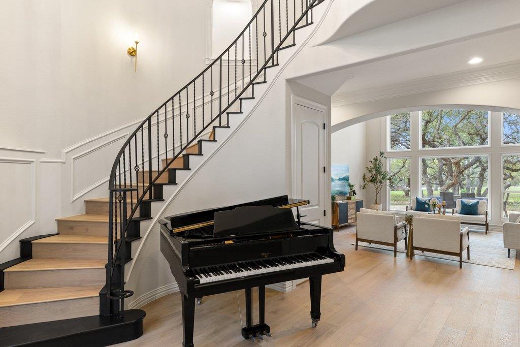 999 Enchanted Oaks DR