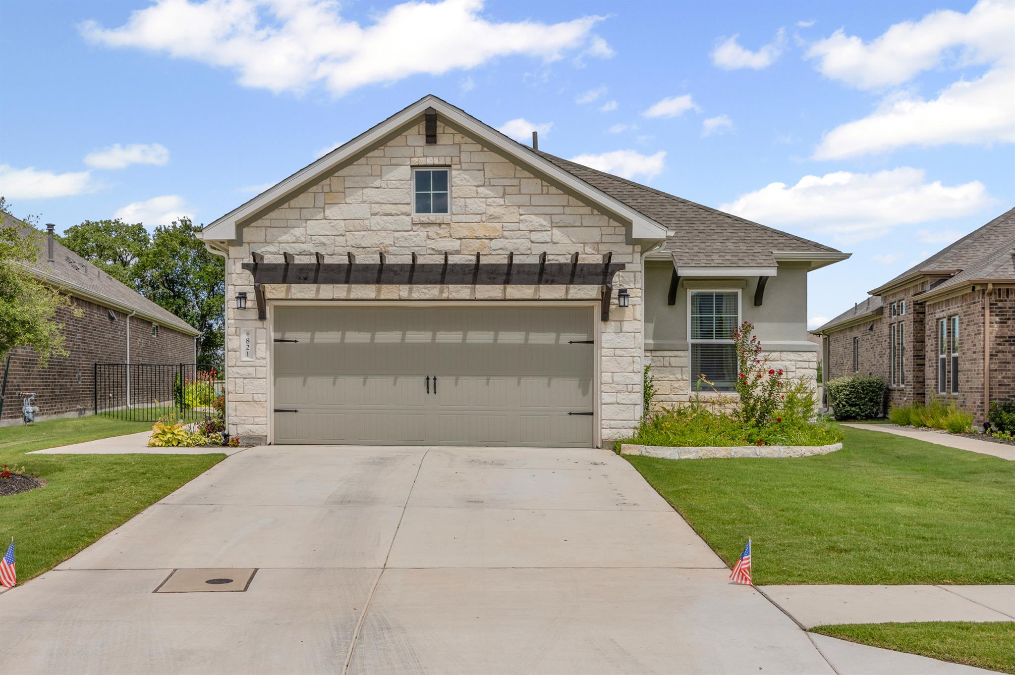 821 Faith DR