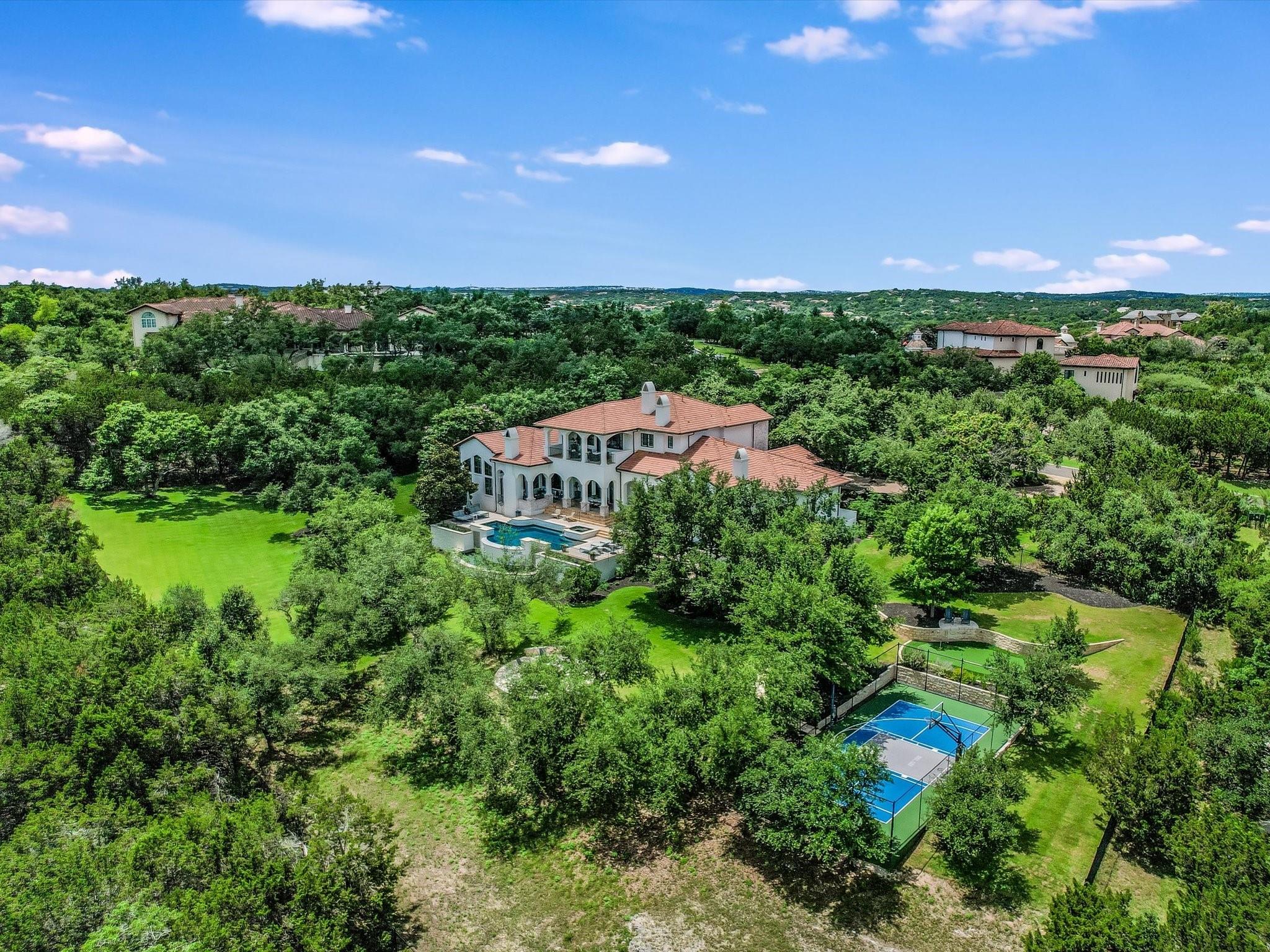 Austin, Texas 78735, United States, 5 Bedrooms Bedrooms, ,6 BathroomsBathrooms,Residential,Pending,52480