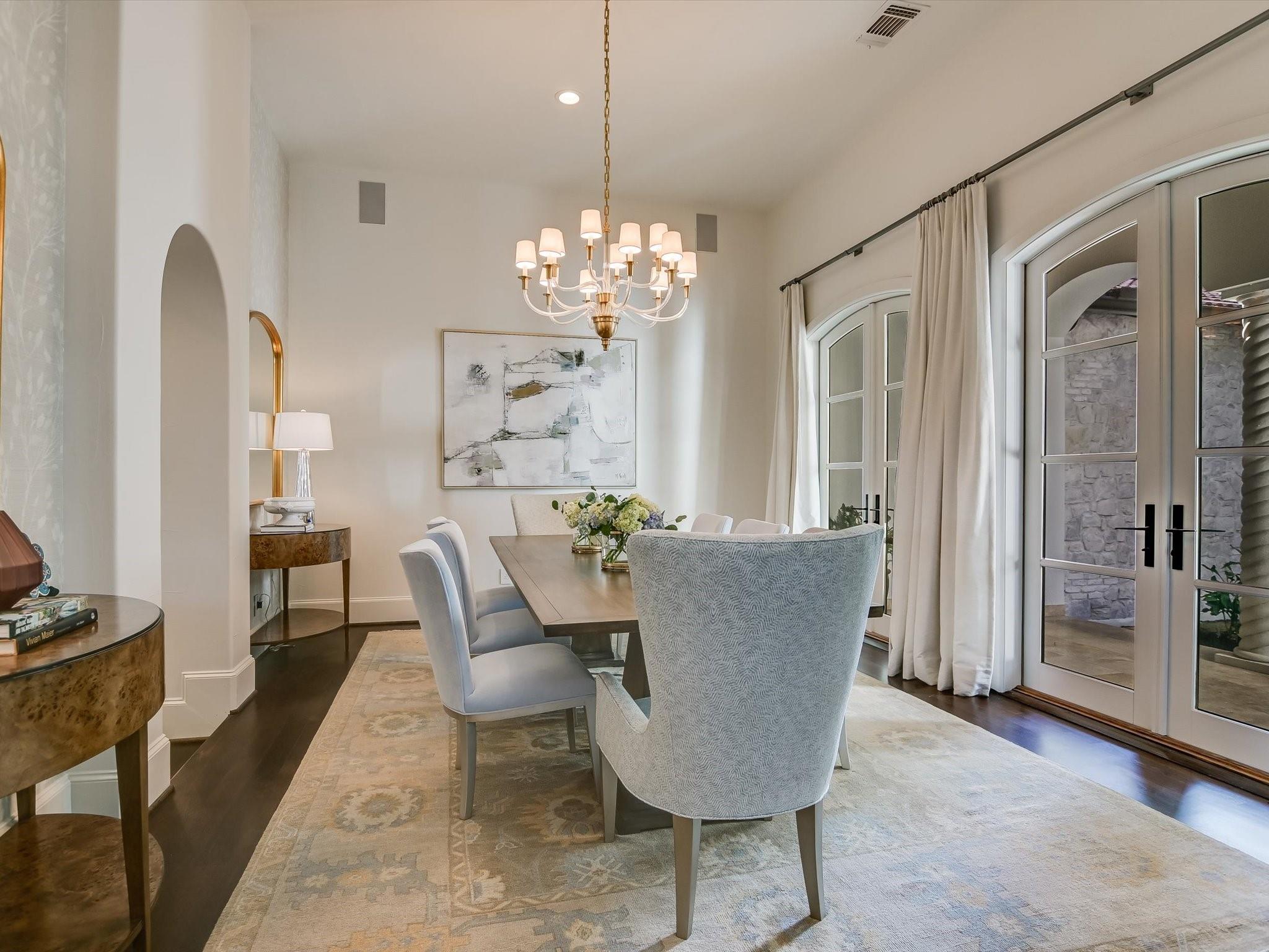 Austin, Texas 78735, United States, 5 Bedrooms Bedrooms, ,6 BathroomsBathrooms,Residential,Pending,52480