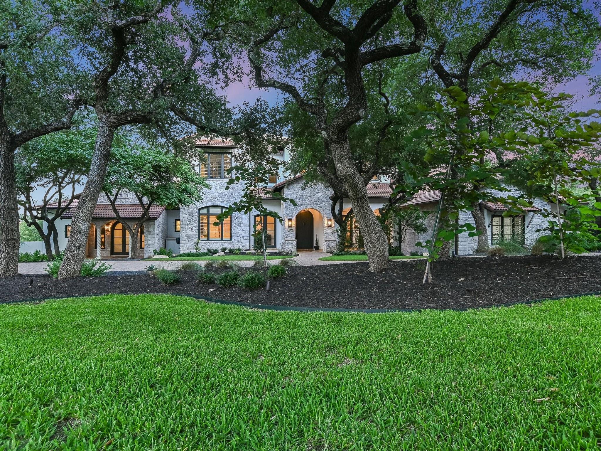 Austin, Texas 78735, United States, 5 Bedrooms Bedrooms, ,6 BathroomsBathrooms,Residential,Pending,52480